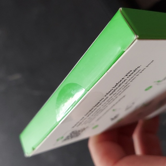 New Belkin Screen force Tempered Glass Screen Protector for iPhone 14 Pro 2-Pack - Picture 8 of 12